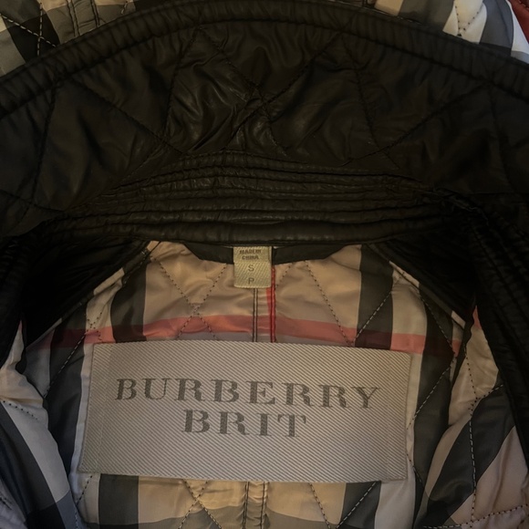 Burberry Brit Finsbridge Quilted Coat - Picture 6 of 6